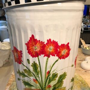 20 Gallon Bright, Red/Orange Poppies, Greenery, Black Checked Lid Rim and Can Base
