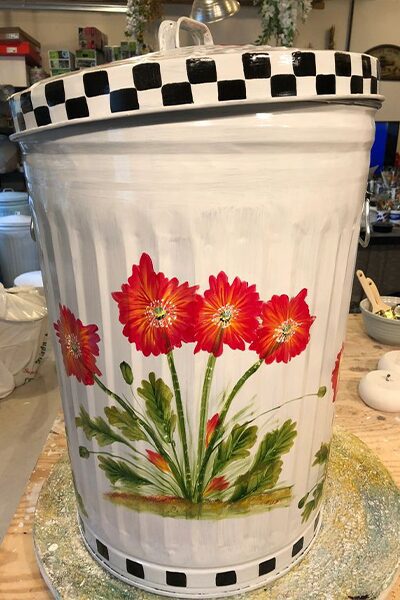20 Gallon Bright, Red/Orange Poppies, Greenery, Black Checked Lid Rim and Can Base
