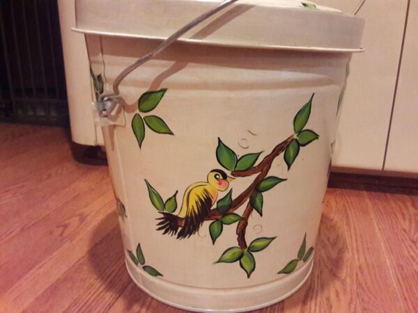 6 Gallon Linen Wash, Yellow Whimsical Birds, Branches, Greenery - Image 3