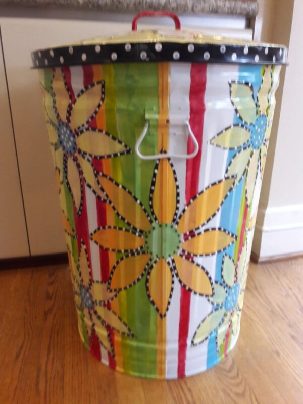 Multi Striped Large Outlined Daisies Can with a Hook Image