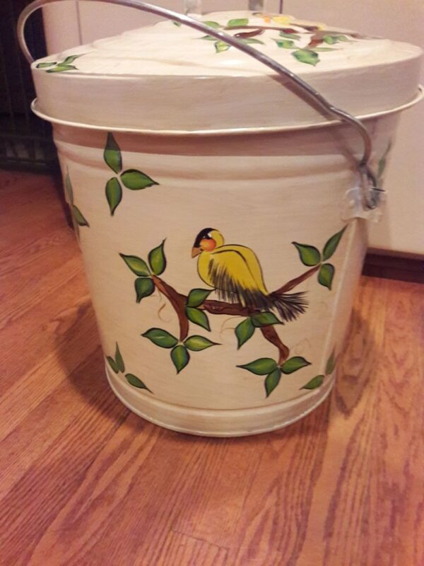 6 Gallon Linen Wash, Yellow Whimsical Birds, Branches, Greenery - Image 4