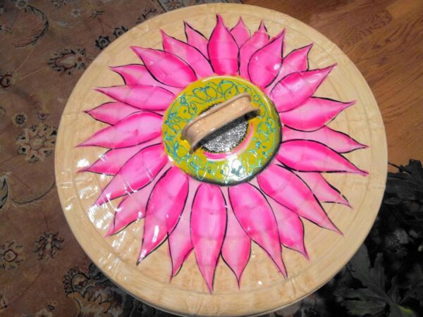 20 Gallon Medium Linen Wash, Large Fuchsia Daisies w/Sparkle Centers, Black Outlined - Image 2