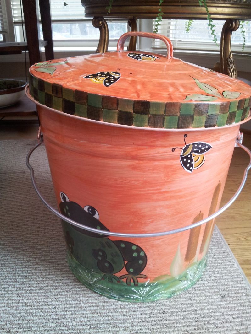 10 Gallon brick colored with frogs, bees. The Painted Can