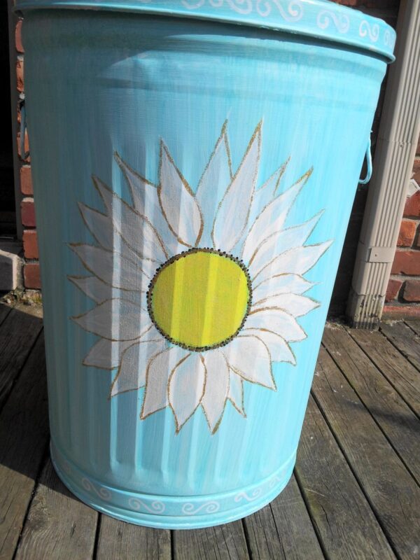 White Daisies on a Large Can Image